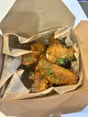 Cluck'N Wings by null