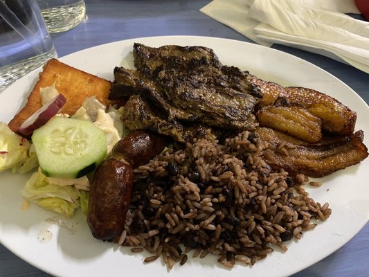 Rinconcito Salvadoreño by null