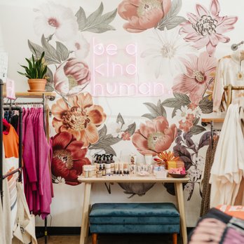 Jenny in the City - Accessories Near Me - Saint Paul, Minnesota Jenny in the City - Accessories Near Me - Saint Paul, Minnesota