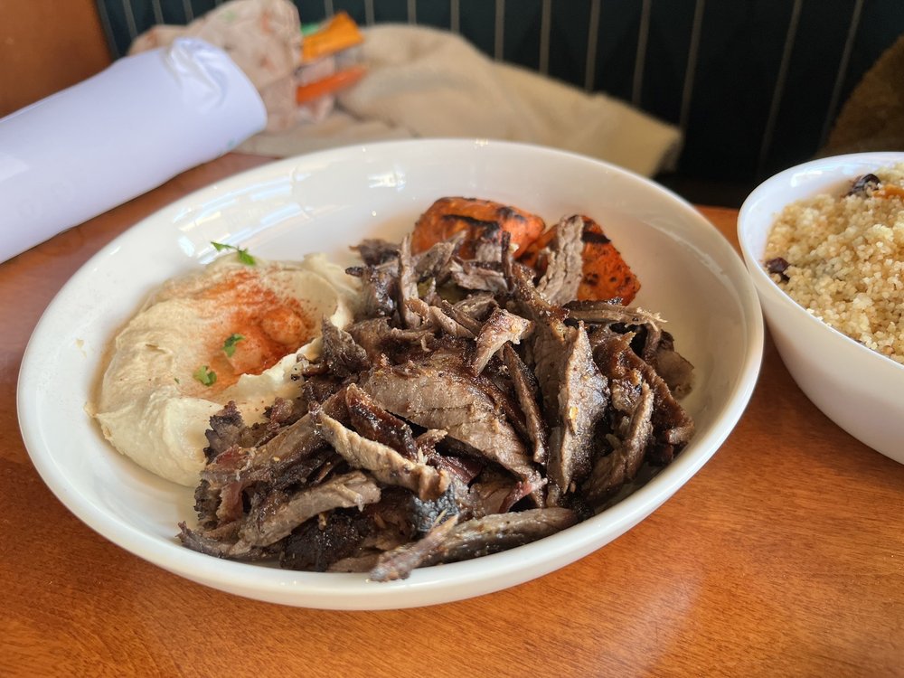 Social spots from Elie's