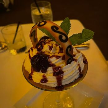Wally's Desert Turtle - The Best Choc. Mousse you will ever have! - Steakhouses Near Me - Rancho Mirage, California Wally's Desert Turtle - The Best Choc. Mousse you will ever have! - Steakhouses Near Me - Rancho Mirage, California
