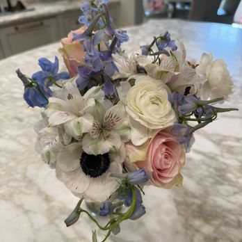 Fleur de Leigh - Another gorgeous homecoming bouquet - Florists Near Me - Huntsville, Alabama Fleur de Leigh - Another gorgeous homecoming bouquet - Florists Near Me - Huntsville, Alabama