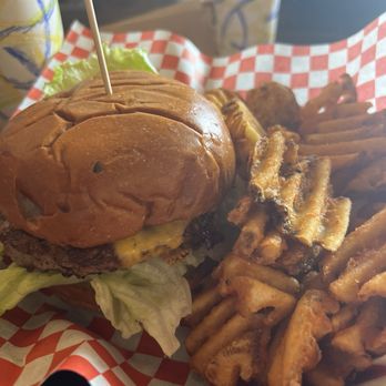 Anny's Fine Burger - Cheese Burger - Burgers Near Me - Santee, California