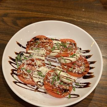 Fratelli's Ristorante - Mozzarella Caprese - Pizza Near Me - St Charles, Missouri Fratelli's Ristorante - Mozzarella Caprese - Pizza Near Me - St Charles, Missouri
