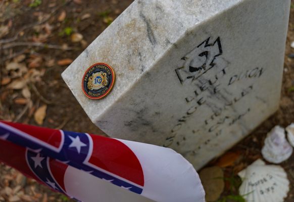 Magnolia Cemetery Trust by null
