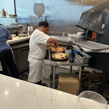 Sei Pizza Bar - Hand made in front of you. - Pizza Near Me - Los Angeles, California
