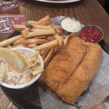 The Griswold Inn - Their specialty the fish and chips cooked to flaky perfection - Hotels Near Me - Essex, Connecticut The Griswold Inn - Their specialty the fish and chips cooked to flaky perfection - Hotels Near Me - Essex, Connecticut