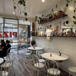 Outta Sight Pizza - OSP seating