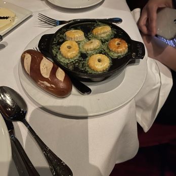 Eiffel Tower Restaurant - Old World Classic Escargots à la Bourguignonne - never again. Super salty. - French Near Me - Las Vegas, Nevada Eiffel Tower Restaurant - Old World Classic Escargots à la Bourguignonne - never again. Super salty. - French Near Me - Las Vegas, Nevada