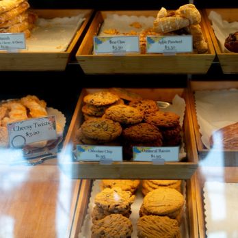 Freeport Bakery - Inside - Bakeries Near Me - Sacramento, California