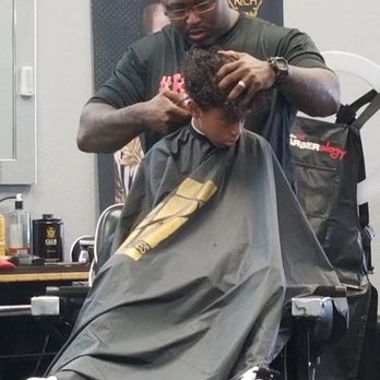 Ridges Barber & Beauty - Trent doing work - Hair Salons Near Me - Cypress, Texas Ridges Barber & Beauty - Trent doing work - Hair Salons Near Me - Cypress, Texas