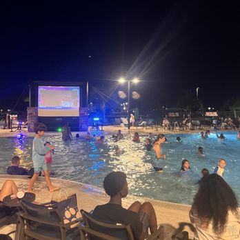 Great Wolf Lodge - Kids Bop Pool Party - Water Parks Near Me - Naples, Florida Great Wolf Lodge - Kids Bop Pool Party - Water Parks Near Me - Naples, Florida