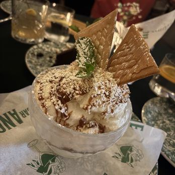 Bar Angie - Coconut sundae - Bars Near Me - Washington, DC, District of Columbia
