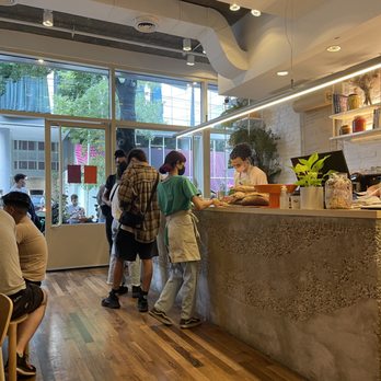 Oli - Cafeteria Near Me - Palermo, C