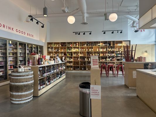 Hi-Lo Liquor Market - Long Beach by null