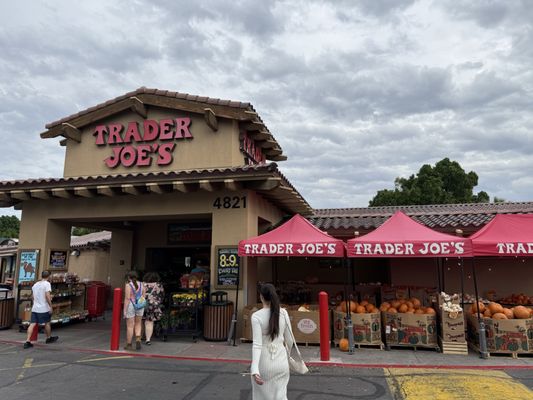 Trader Joe's by null