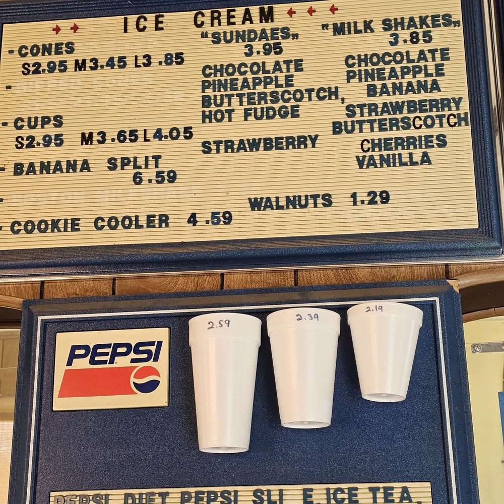 Richee Freeze - The ice cream and sodas menus. - Burgers Near Me - Roanoke, Virginia Richee Freeze - The ice cream and sodas menus. - Burgers Near Me - Roanoke, Virginia