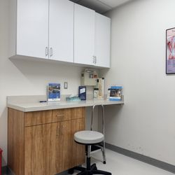 Center for Advanced Orthopedics - Exam room