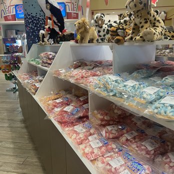 EddieWorld - More candy - Service Stations Near Me - Yermo, California EddieWorld - More candy - Service Stations Near Me - Yermo, California