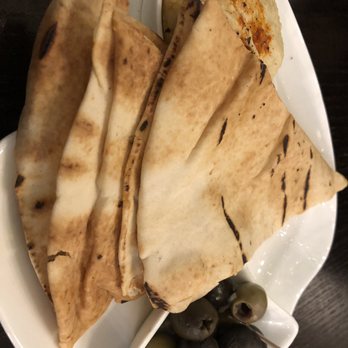 The Queens Head - Pitta w/ hummus - Pubs Near Me - Hounslow, XGL The Queens Head - Pitta w/ hummus - Pubs Near Me - Hounslow, XGL