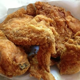 Fried chicken, juicy, not greasy, good taste.