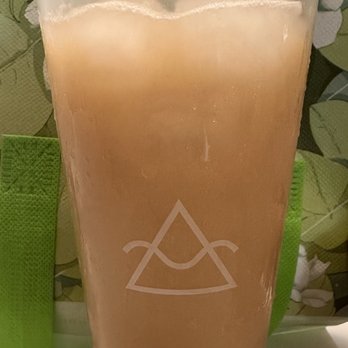 OMOMO Tea Shoppe - Rice oolong milk tea - Bubble Tea Near Me - San Diego, California OMOMO Tea Shoppe - Rice oolong milk tea - Bubble Tea Near Me - San Diego, California