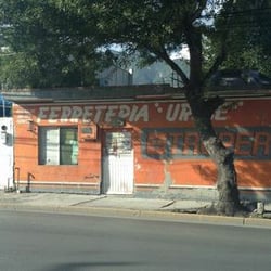 Ferretería Uribe - Fachada.