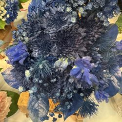 The Flower Shoppe - Prom bouquets