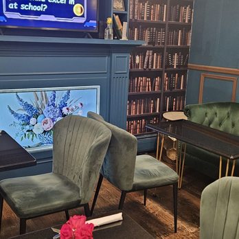 Sugar Tree Cafe - The upper level - Cafes Near Me - Nutley, New Jersey