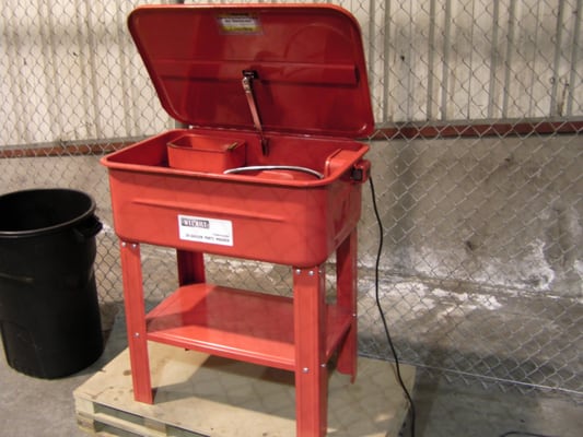 Photo of Pit Row - Santa Clara, CA, US. Parts Washer