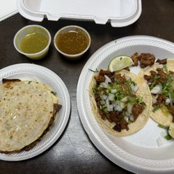 Tacos la Carreta - Carnitas tacos