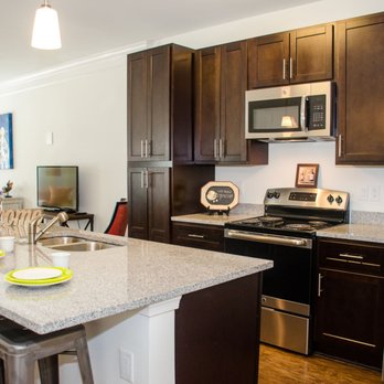 Nest on 17 - Apartments Near Me - Carrollton, Virginia