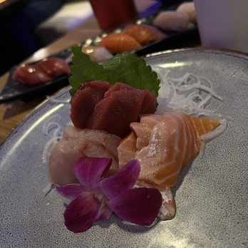 Sushi Damu - Yellowtain, bluefin tuna, salmon sashimi - Sushi Bars Near Me - Tustin, California Sushi Damu - Yellowtain, bluefin tuna, salmon sashimi - Sushi Bars Near Me - Tustin, California