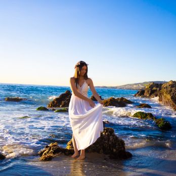 Iconic Clicks - Beach session - Session Photography Near Me