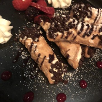 Caragiulos - 3 - CANNOLI - Italian Near Me - Sarasota, Florida Caragiulos - 3 - CANNOLI - Italian Near Me - Sarasota, Florida