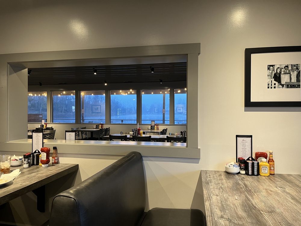 Lakeview Restaurant
