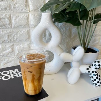 Aun Brew & Co - Brown Sugar Oat Latte - Coffee & Tea Near Me - Rancho Cordova, California Aun Brew & Co - Brown Sugar Oat Latte - Coffee & Tea Near Me - Rancho Cordova, California