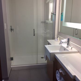 SpringHill Suites by Marriott Houston Northwest - Nice shower and bathroom - Hotels Near Me - Houston, Texas SpringHill Suites by Marriott Houston Northwest - Nice shower and bathroom - Hotels Near Me - Houston, Texas
