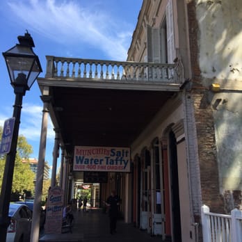 Munchie's - Wonderful, excellent candy stores with free sames!! - Candy Stores Near Me - Sacramento, California