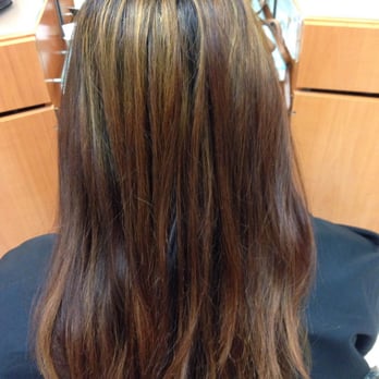 The Beach House Salon - Here you can see the inconsistencies in color, more yellow/lighter on top and darker on the bottom. - Hair Salons Near Me - Tacoma, Washington The Beach House Salon - Here you can see the inconsistencies in color, more yellow/lighter on top and darker on the bottom. - Hair Salons Near Me - Tacoma, Washington