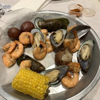Fiery Crab Seafood Restaurant And Bar - Mussel and shrimp boil - Seafood Near Me - Kenner, Louisiana Fiery Crab Seafood Restaurant And Bar - Mussel and shrimp boil - Seafood Near Me - Kenner, Louisiana