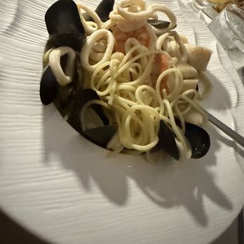 Noya Restaurant - Pasta with seafood - Beer, Wine & Spirits Near Me - Yonkers, New York Noya Restaurant - Pasta with seafood - Beer, Wine & Spirits Near Me - Yonkers, New York