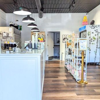 Puffy Pandy - Entrance - Desserts Near Me - Seattle, Washington