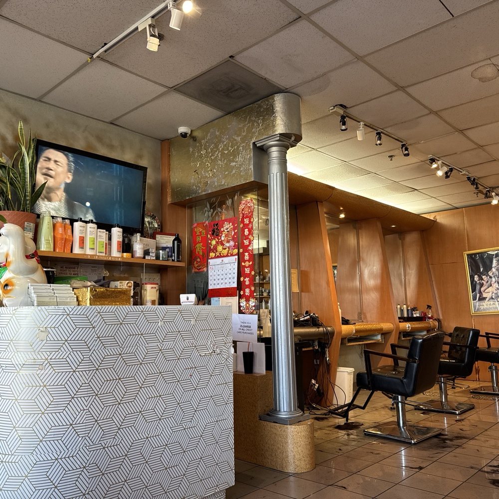 THE BEST 10 Barbers near HOTEL RIO DR, PARADISE, NV 89103 - Haircutz Dont  Lie, Flow Barber Shop, Leo Barber Shop - Yelp