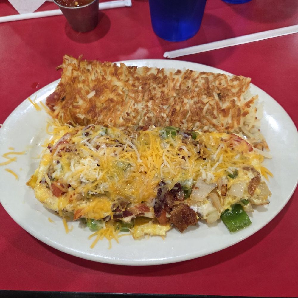 Freeway Cafe - Western omelet and hash browns - Diners Near Me - Tulsa, Oklahoma Freeway Cafe - Western omelet and hash browns - Diners Near Me - Tulsa, Oklahoma