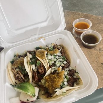 Roberta's Taqueria - Tacos - Mexican Near Me - Williams, California