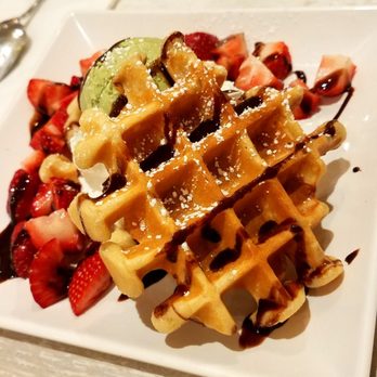 Mango Mango Dessert - Strawberry & Nutella waffle with Green Tea Ice Cream (top down) - Desserts Near Me - New York, New York