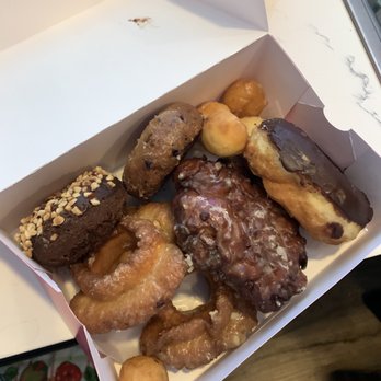 Rollo's Donut & Coffee Shop - Donuts Near Me - San Jose, California Rollo's Donut & Coffee Shop - Donuts Near Me - San Jose, California