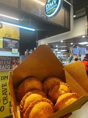 DMV EMPANADAS - BALTIMORE by null