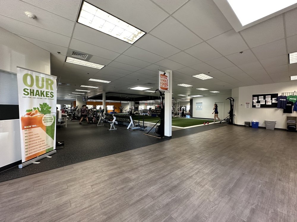 Advantage Personal Training Logo